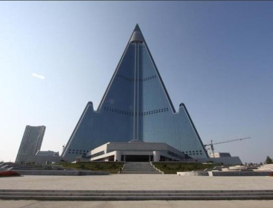 <朝鲜火车团>朝鲜六日游 丹东、开城、板门店、南浦、双卧6天 入住一级酒店 品尝铜碗餐                                     