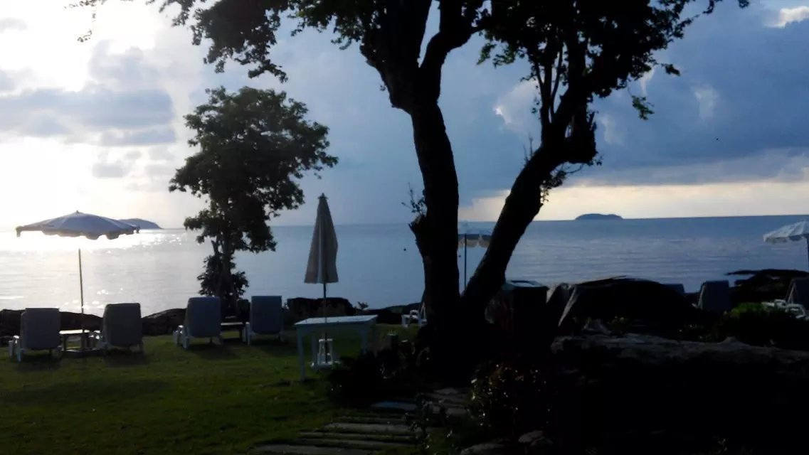 <曼谷、芭提雅、沙美岛>泰一地5晚6日游 一晚沙美岛木屋别墅 观最美火舞表演