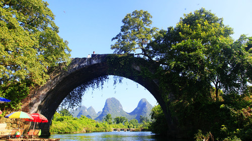 <康养广西全景 双飞9天>桂林+漓江四星船+阳朔西街+竹筏漂流                                     