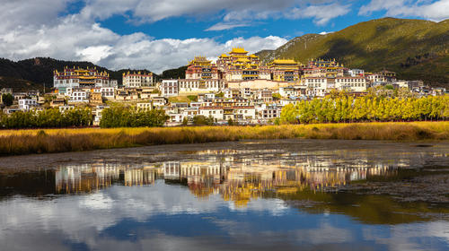 【天津出发】<一品味道>昆明大理丽江版纳双飞三动8日游 洱海零距离入住大理海景酒店                                     