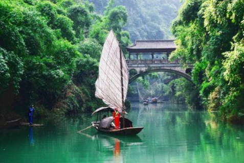 <美维系列> 下水纯玩 重庆、双桂山、神女溪、三峡大坝、宜昌双卧6日游