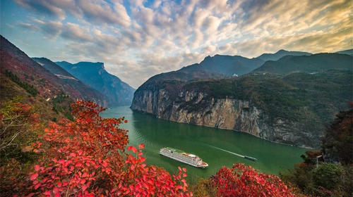<星际水晶>上水纯玩  宜昌、三峡大坝、小三峡、丰都小官山、重庆双卧7日游                                     