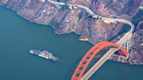 <世纪系列>下水纯玩  重庆、丰都鬼城、神女溪、三峡大坝、宜昌双卧6日游                                     