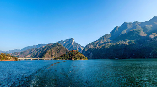 <世纪游轮>上水纯玩  宜昌、三峡大坝、神女溪、丰都鬼城、重庆双卧7日游                                     